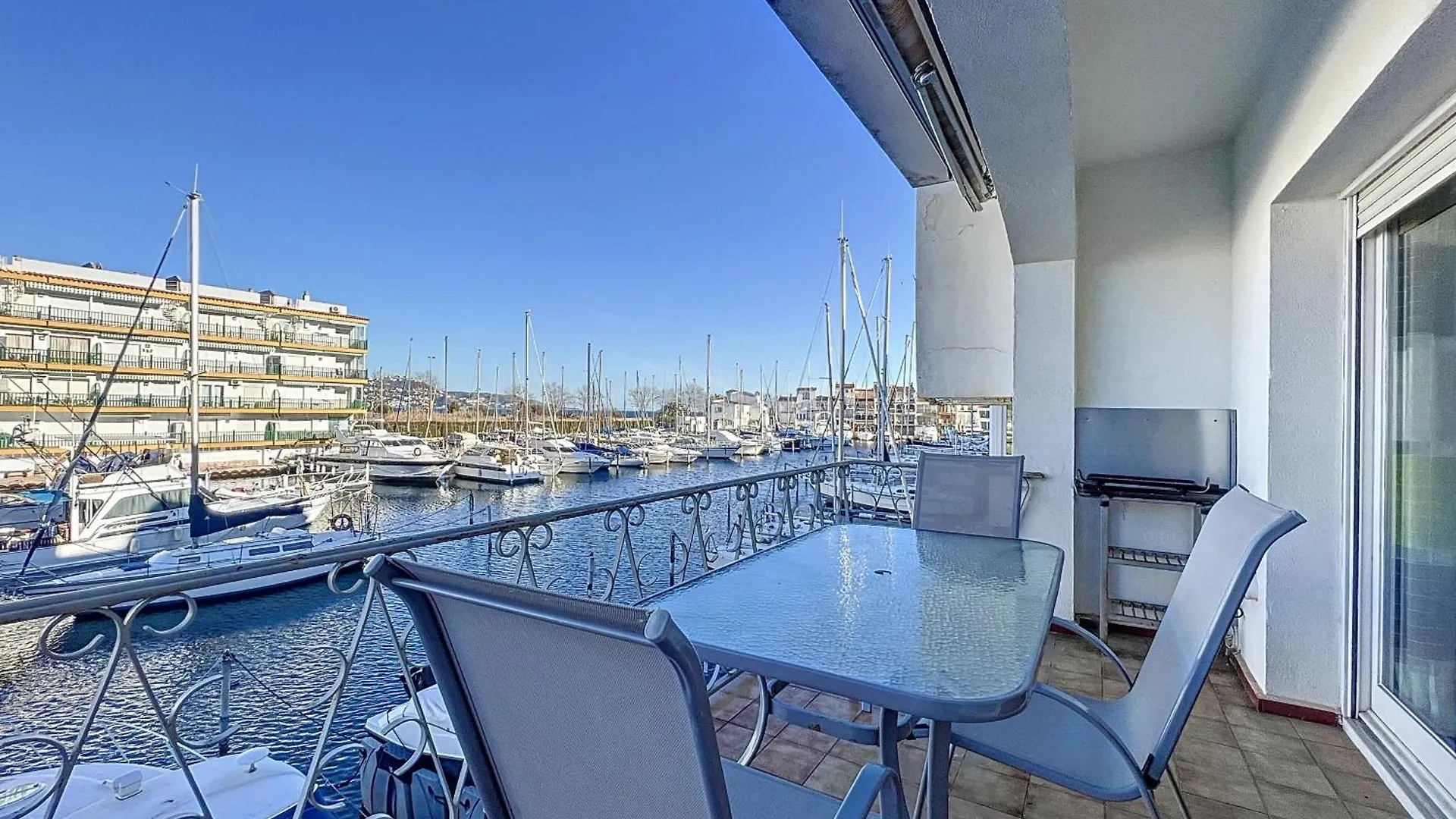 Port Moxo 21 Apartment Empuriabrava